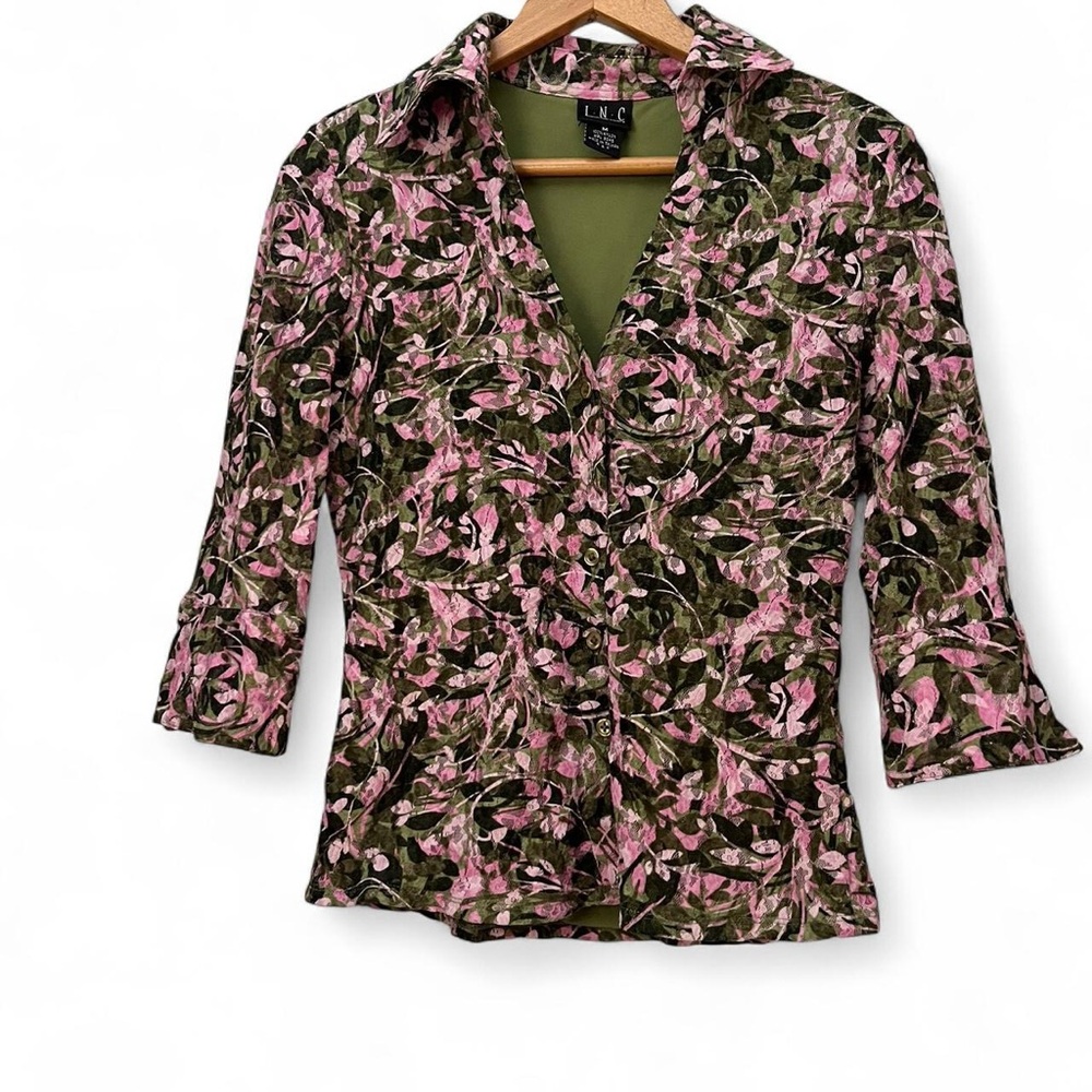 90s Y2K Green and pink floral lace I.N.C. top with 3/4 sleeves friends phoebe